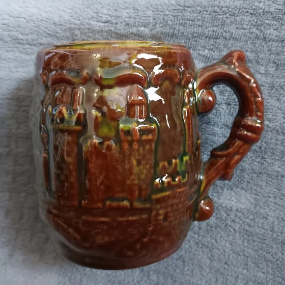 Sold - Picture 5 of 11